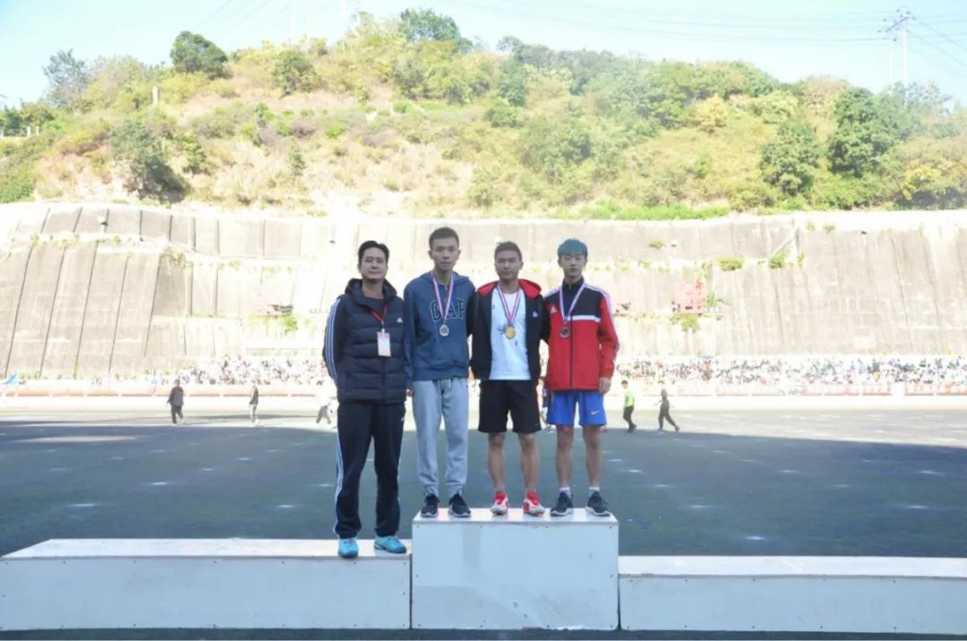 暖冬律动｜青春无畏，逐梦扬威，最拼的攀大ers