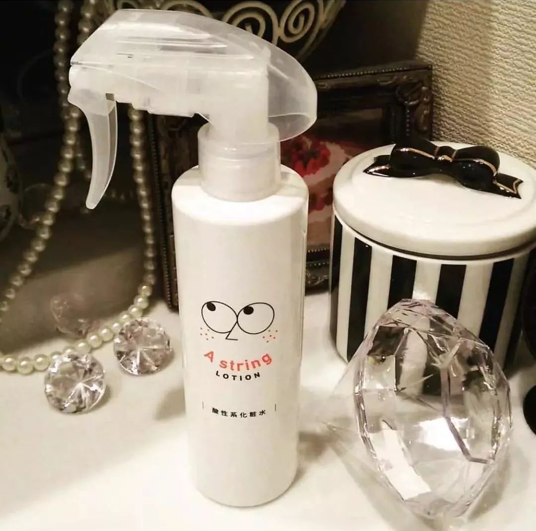 红肿,流脓的万年毒痘一喷全消失?岛国新晋痘肌终结者!彻底祛痘不反复!