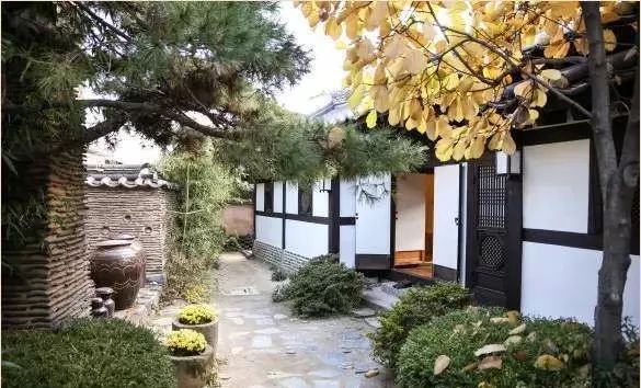 怎么去国外打工不花钱,怎么出去旅游不花钱