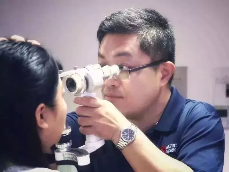 有没有专治老花眼的眼药水,有没有能治老花眼的眼药水