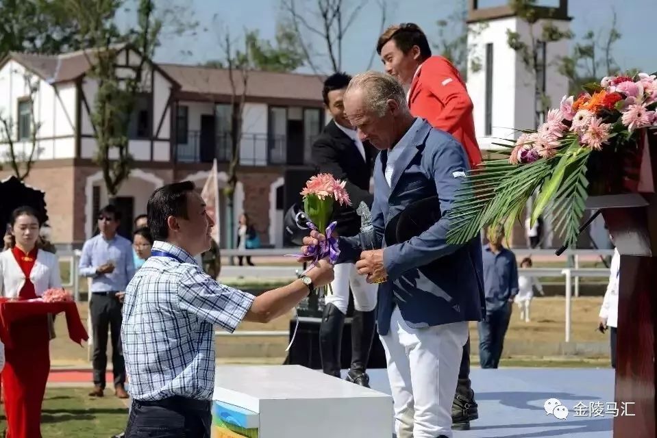 单项奖金132000元，“汤山温泉杯”第四届南京马术公开赛裁判员名单揭晓