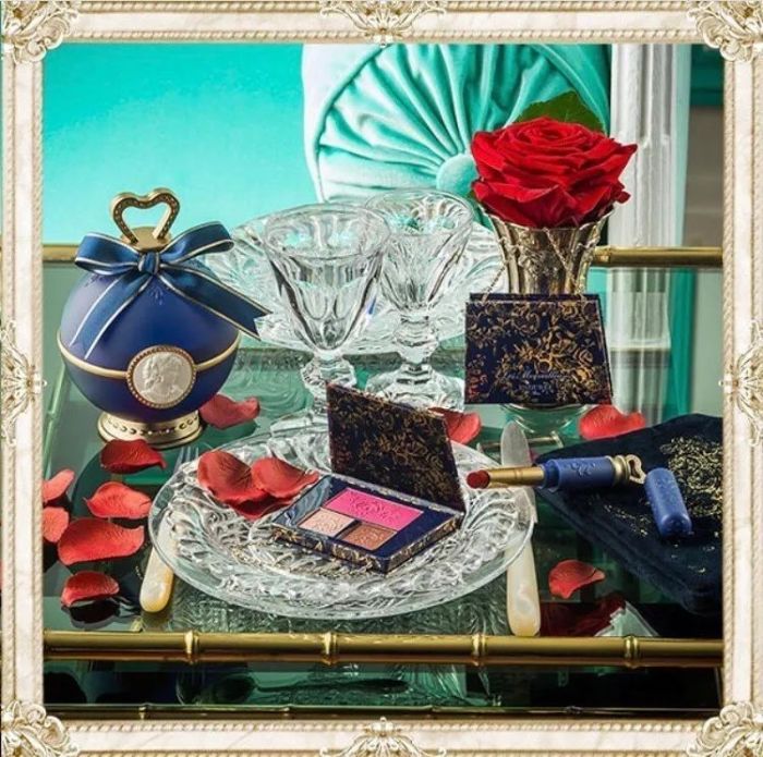 圣诞“妆”点亮平安夜