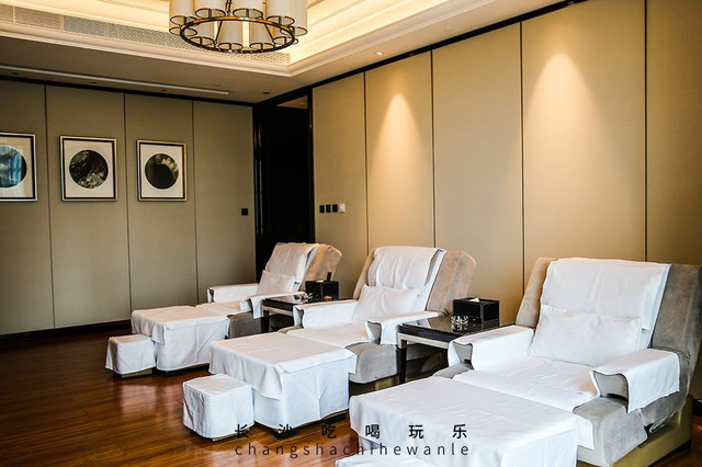 长沙独一无二的看球胜地来了！2000㎡超大面积、5星级料理，足球派对放肆嗨！