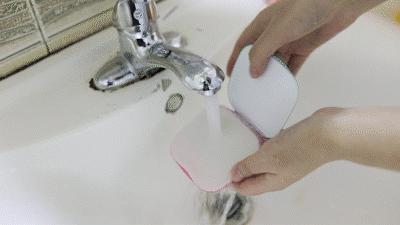 黑色纯棉衣服粘毛妙招,衣服粘毛絮用啥方法