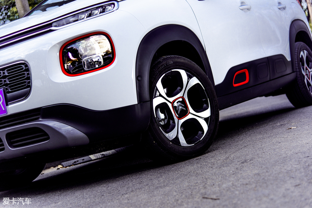 X-跨界雪铁龙云逸与芭蕾舞演员的故事