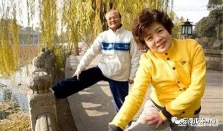 「劳心者筋缩,劳力者筋健」压腿对身体有什么好处?