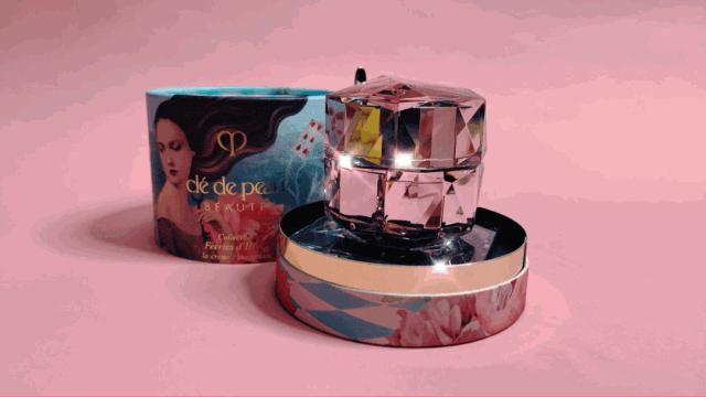 恃美行凶在线抢钱｜CPB圣诞限量系列美得不！合！法！