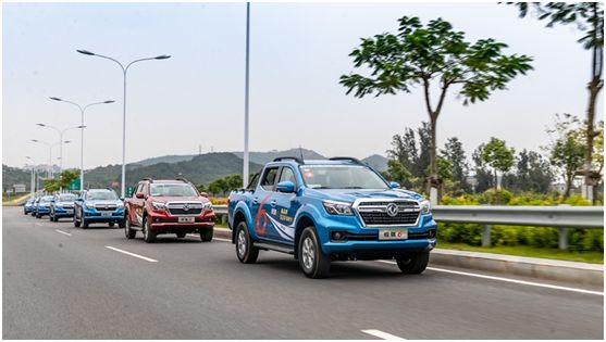 郑州日产锐骐6汽车测评,锐骐6皮卡房车试驾视频