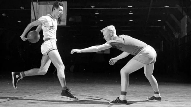 不穿aj穿莆田,穿匡威打篮球