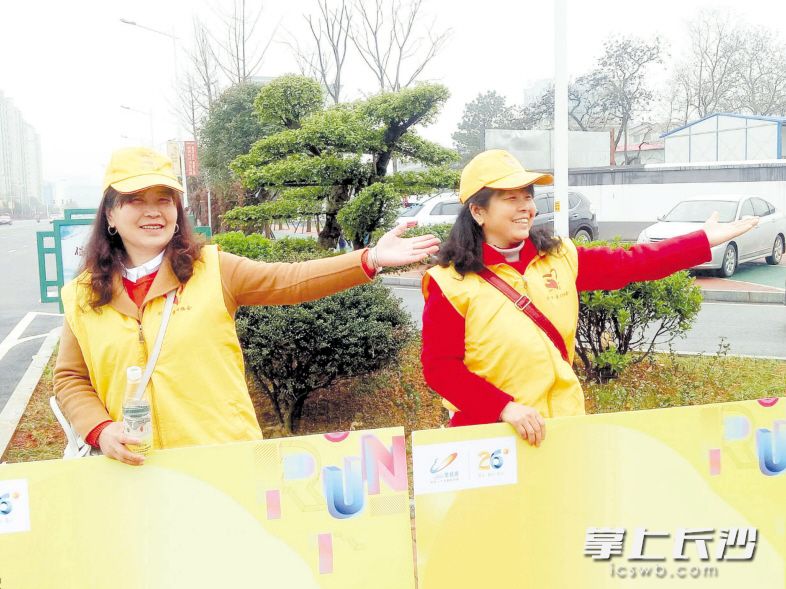 退休教师22年筹款1600多万,退休教师22年筹款1600万