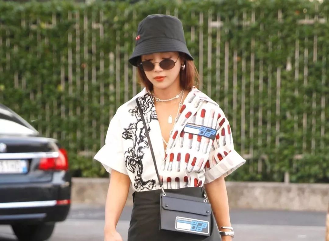 漆皮靴、渔夫帽、百褶裙……林徽因居然是隐藏的带货博主！