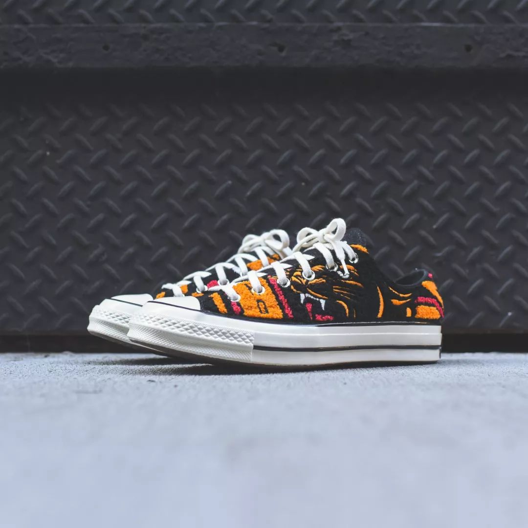 抓紧！精致又凶狠的UNDFTDxConverse你还可以买！