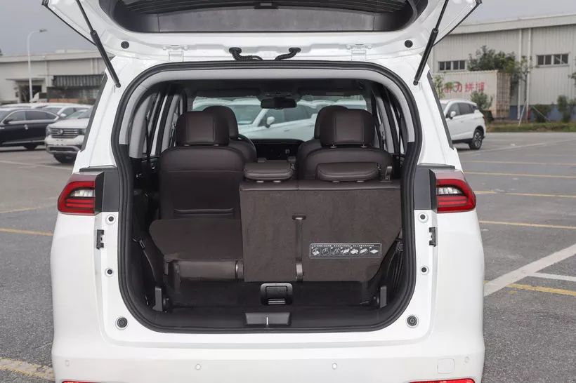 经济实惠的mpv家用哪款舒服些,听话家用mpv就选这两款绝对靠谱