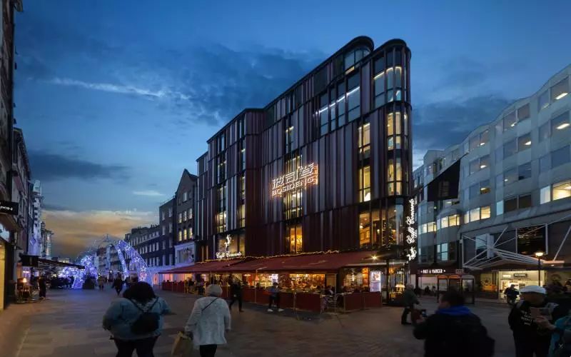 给自己买了一件波司登羽绒服,曾经帮助过我们的外国友人