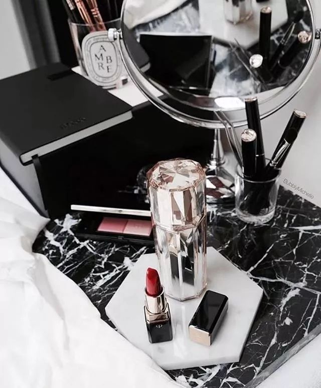 翻包记我的通勤包,翻包记化妆包