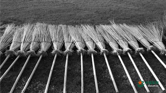 军旅微影像,军旅感人催人泪下的战友情视频