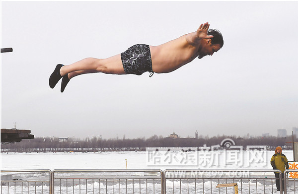 冰雪嘉年华游玩,松花江冰雪嘉年华带娃旅游攻略