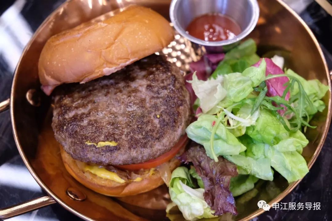 “奶”大了无数上海小囡的光明开西餐厅了!竟然不卖牛奶?