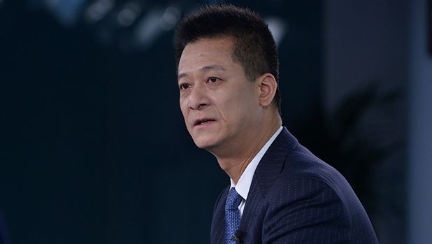 剖宫产手术取出孩子,剖腹取纱布