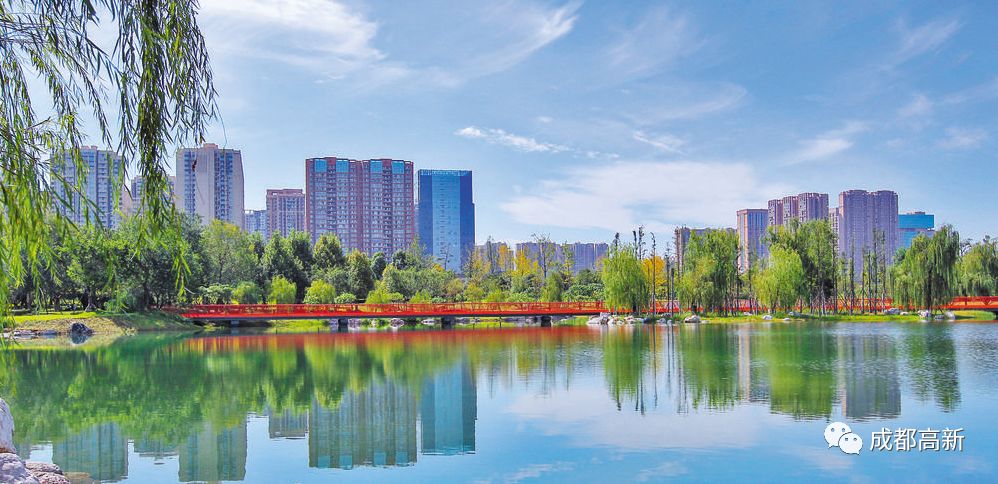 太美！空中连廊、街角绿地……成都高新串起269公里风景线