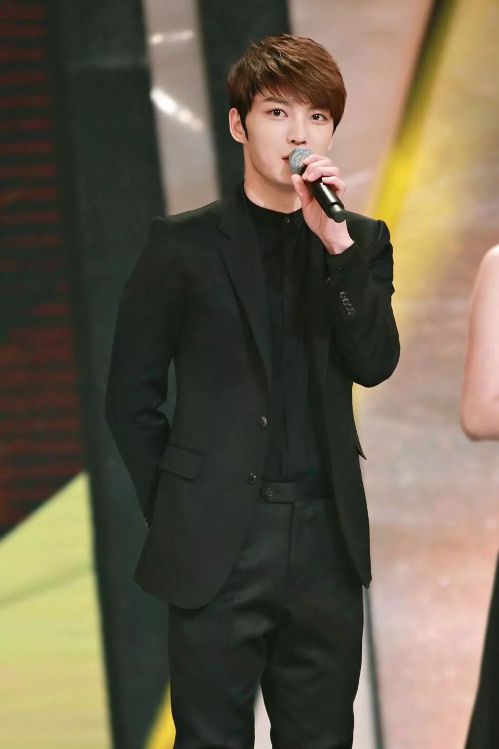 从穷小子到上亿富豪全集,从穷小子到上亿的人