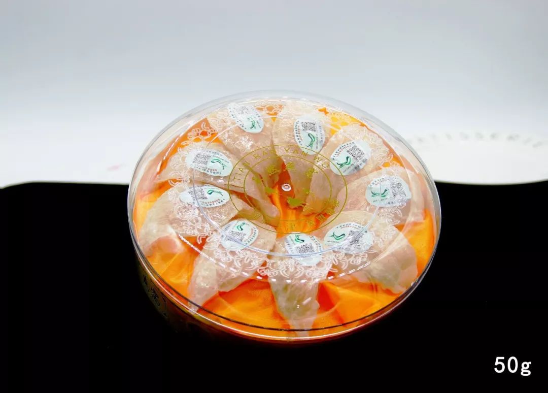 进口燕窝精美礼盒,纯天然瓶装燕窝礼盒