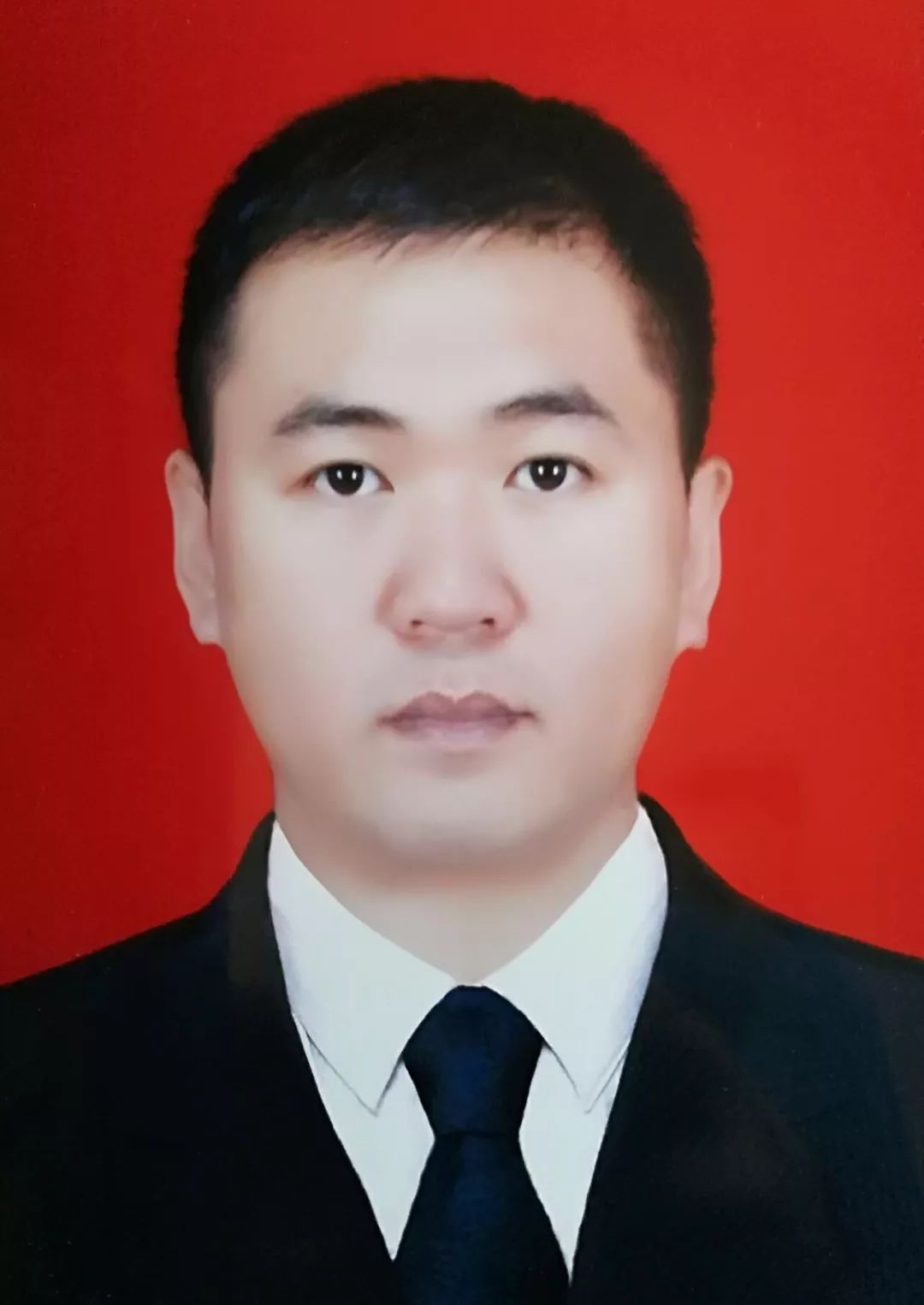 金牌股票分析师每日股票分析,分析师看金价金价或持续高位震荡