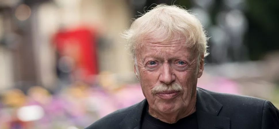 拍不好《大黄蜂》就回家继承2000亿家产！美国王思聪的逆天人生