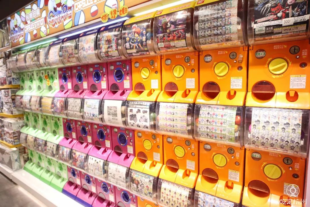 河坊街大型手办店,河坊街动漫