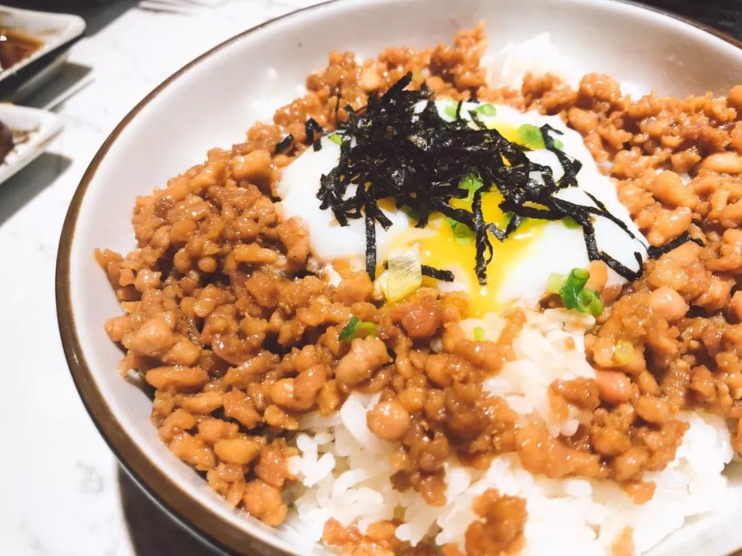 鍚冭揣闆疯揪鍚冨枬鐜╀箰,鍚冭揣闆疯揪