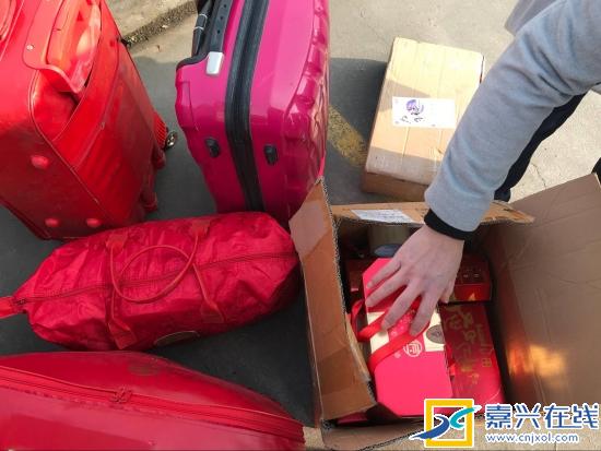 秀洲：化身“背包客”春节返乡“寄”一路顺心！