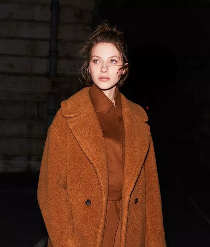 朴信惠耳线同款,朴信惠同款鞋是什么品牌