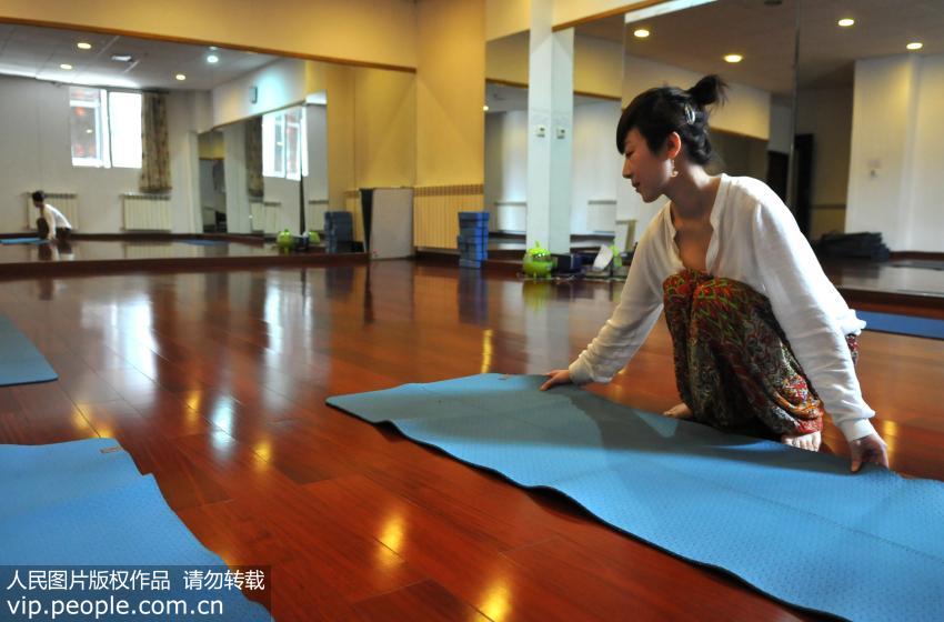 tpe瑜伽垫怎么清洗保养,清洗瑜伽垫的正确方法