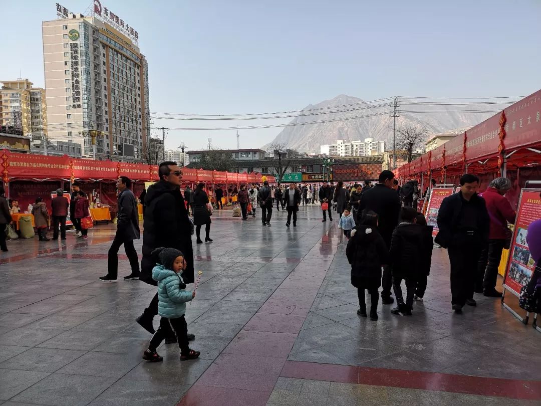 电商扶贫年货节,2022年崆峒区电商年货节隆重启动