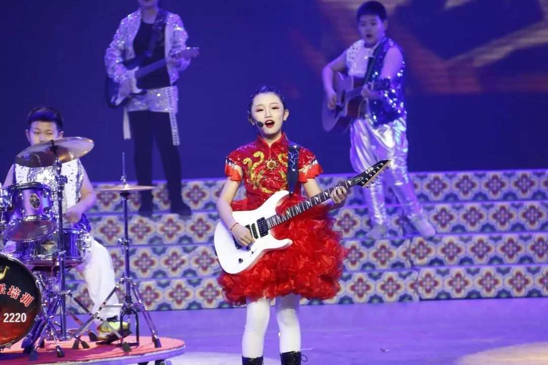 2018通辽市足球盛典隆重举行