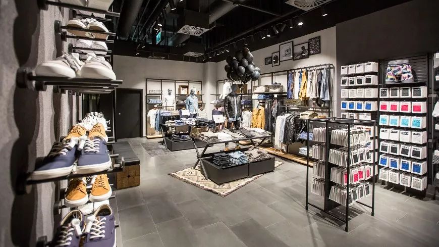 兄弟，你穿过杰克琼斯么？