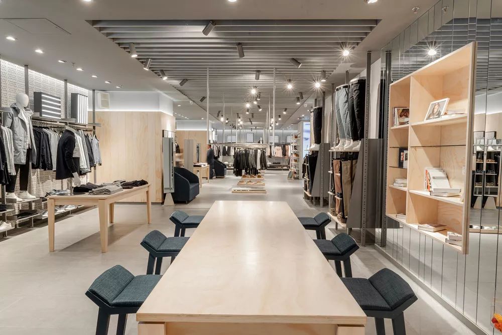 兄弟，你穿过杰克琼斯么？