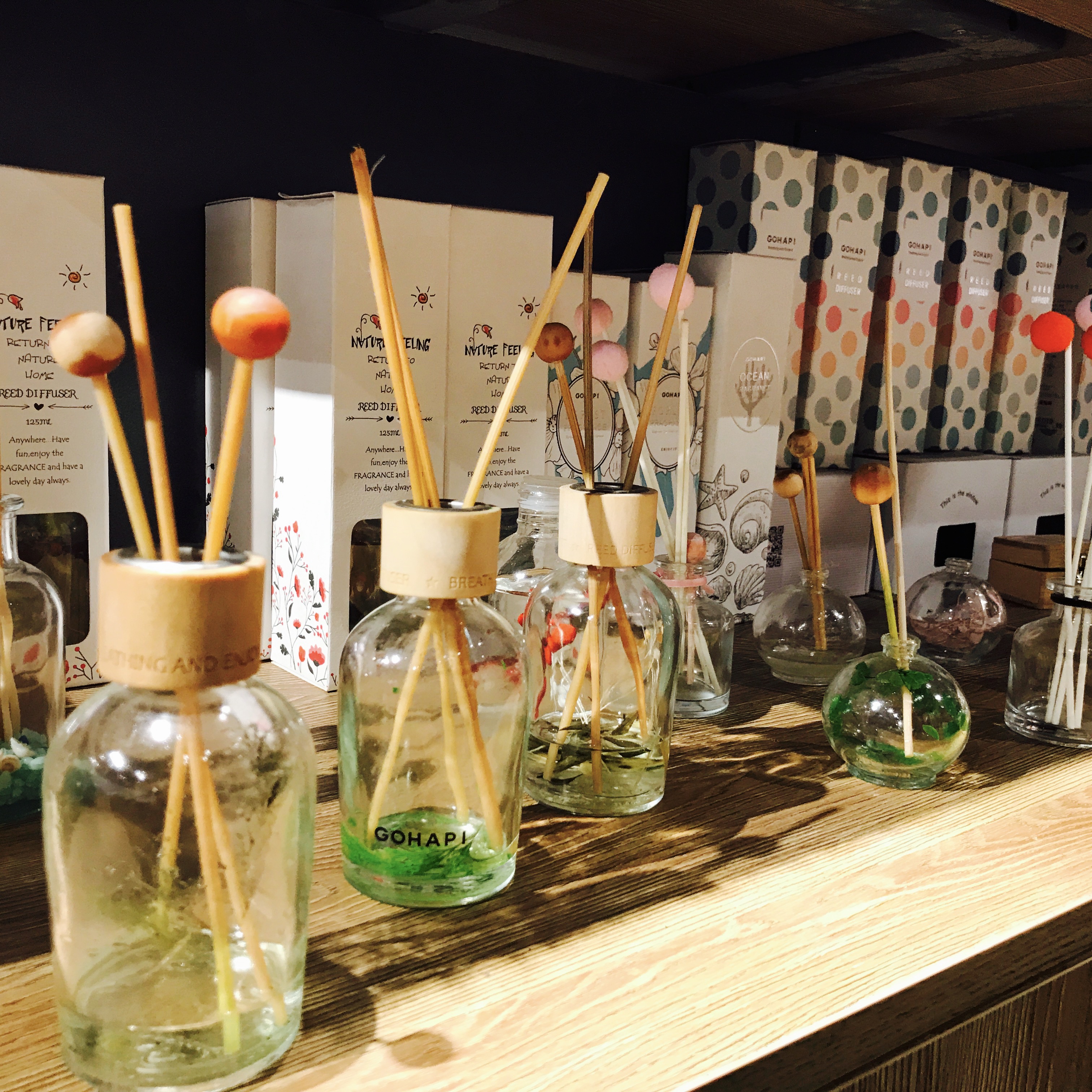 如何在生活烟火气中添加浪漫？瓶瓶罐罐也是优选