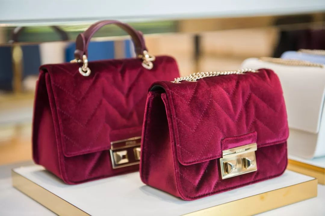 意大利风情小镇游玩,意大利风情小镇在哪