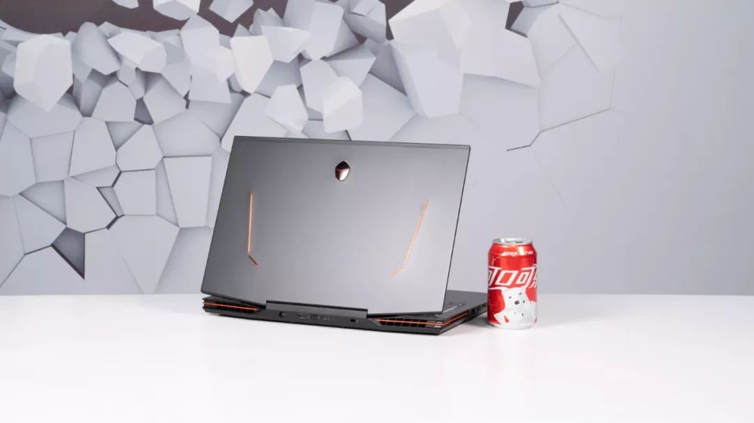 良心的中端游戏本,聊聊最近很火的两款游戏本