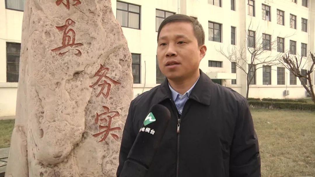 学榜样做优秀党员,学习榜样精神强化实干担当