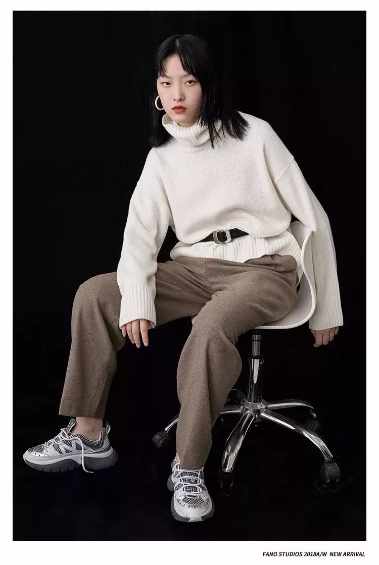 反季清仓特价羽绒服2.9折,清仓加肥加大女羽绒服240斤能穿的