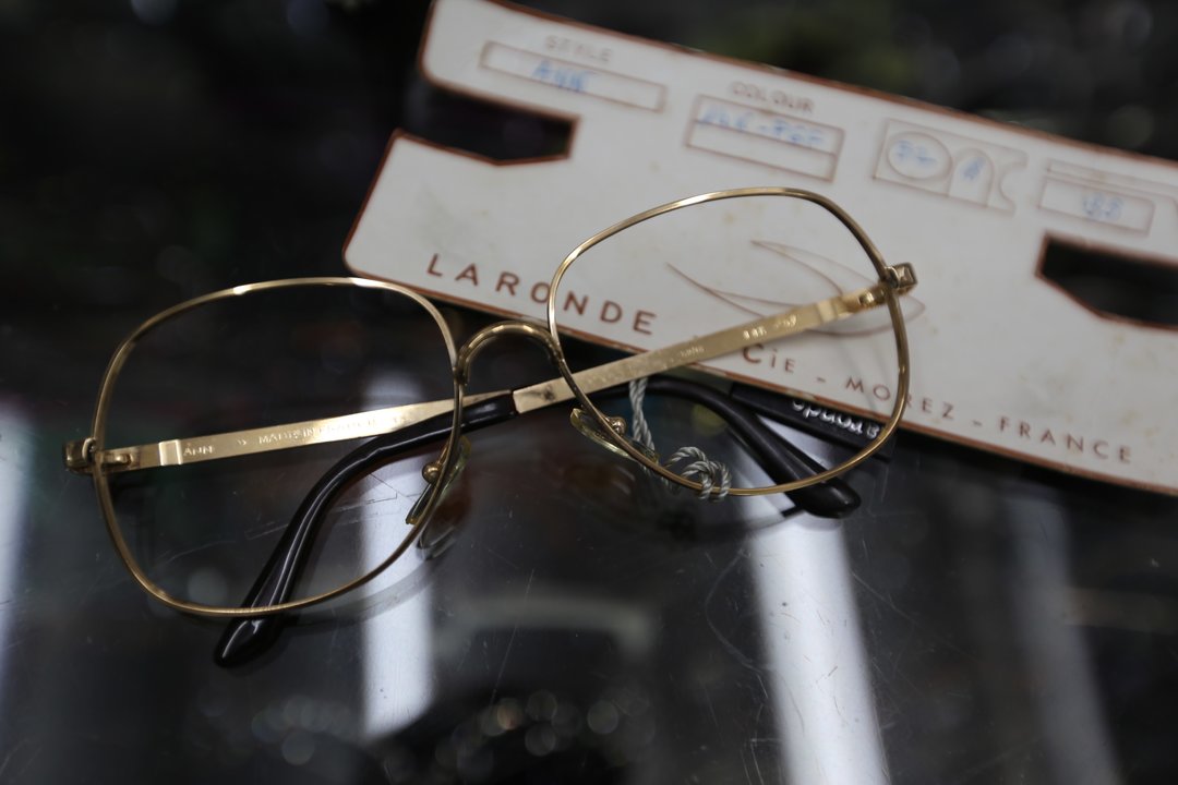 港星名人买买买：柬埔寨千金小姐，北角的眼镜皇后｜香港市井⑯