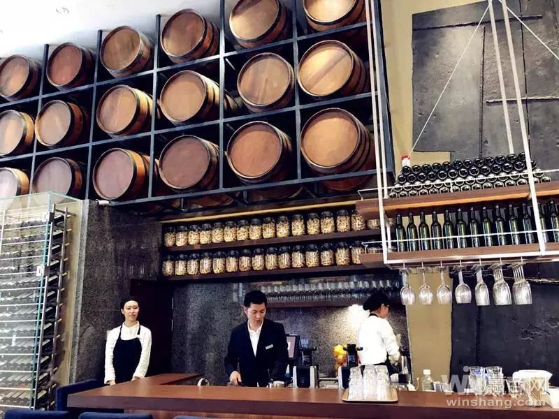 新春回顾｜2018年，你有没有被这些超级旗舰店刷爆朋友圈？