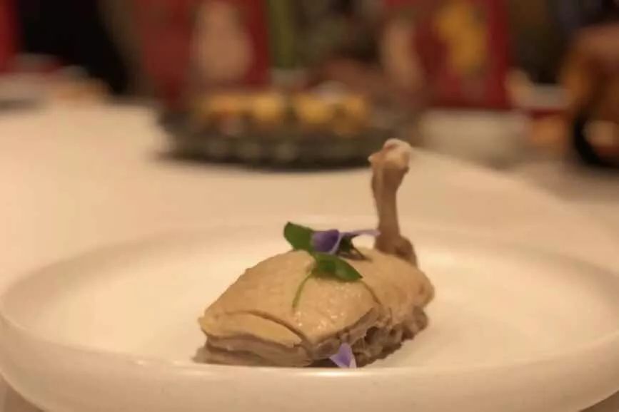 春节礼包第3弹！红公馆+云几+六朝松1900元霸王餐！