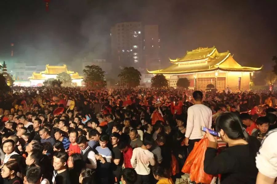 震撼南京灯光秀,玄武山最新景点