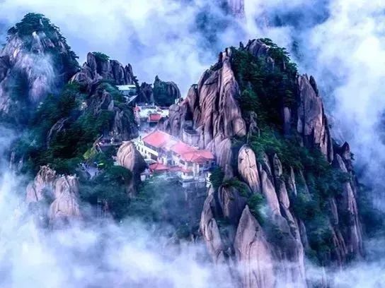 黄山正月游玩,黄山人游黄山免费票难抢吗