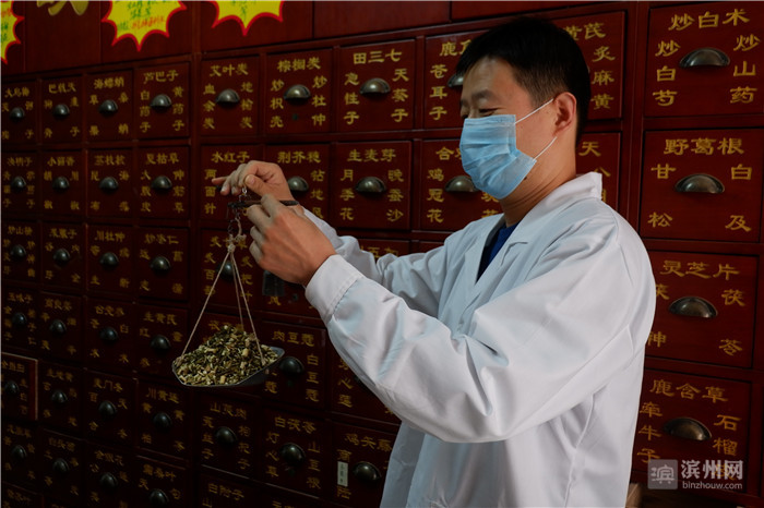 新春走基层李松扎根孤岛守初心,新春走基层春节的坚守