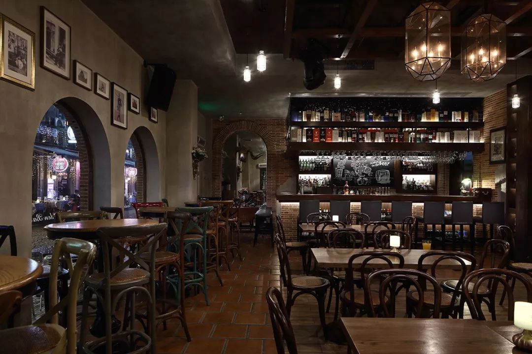 开年首发｜范江：记忆中的花园——记老外滩花园酒吧