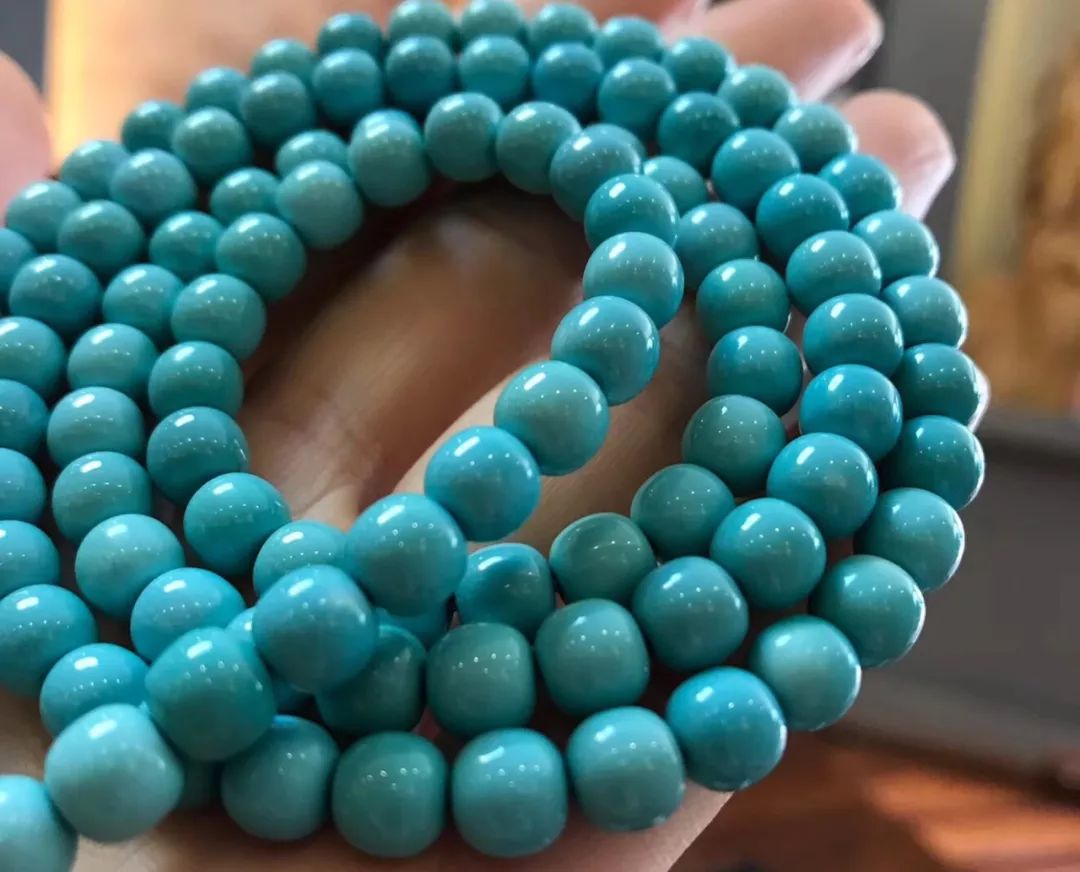 绿松石配饰可以戴一辈子吗,绿松石配饰一半绿一半蓝